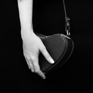 HEART BOX BAG BLACK | Womens Bags | Fleet Ilya